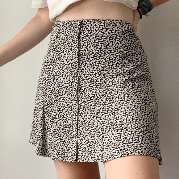 American Eagle Outfitters Dresses & Skirts - American Eagle floral button down skirt